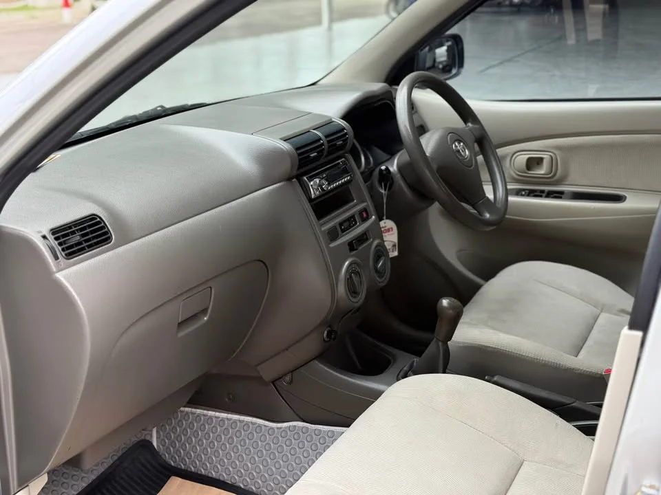 2011 Toyota Avanza I 3