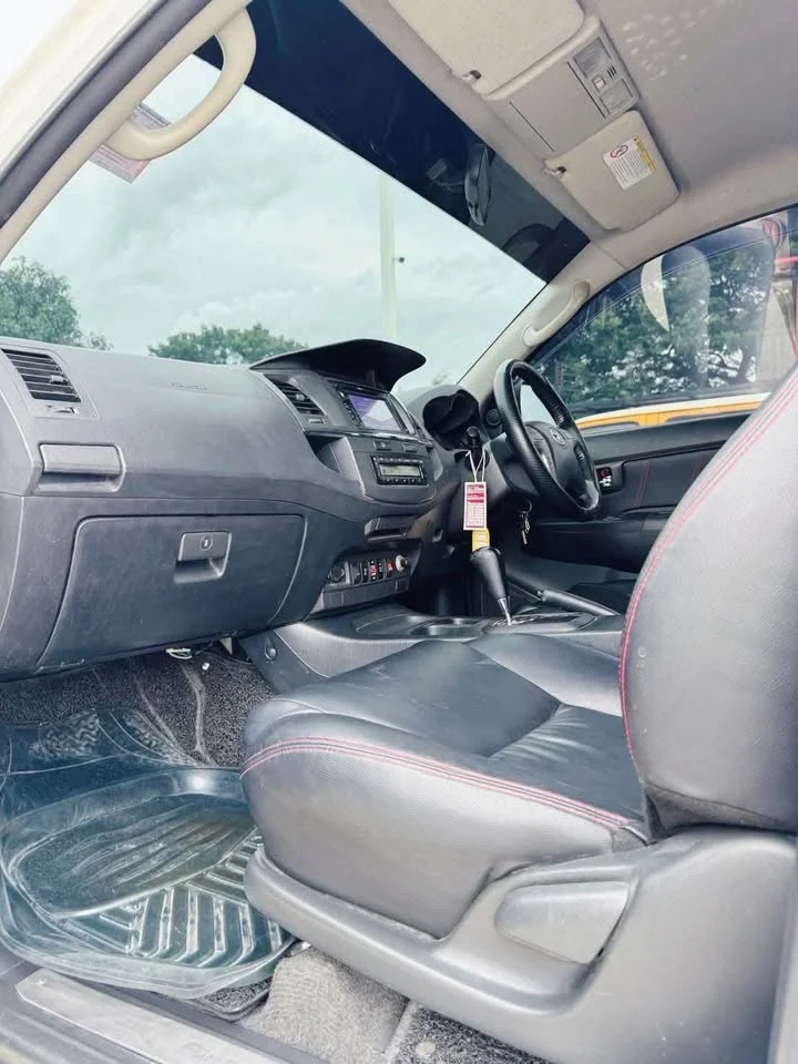 2013 Toyota Fortuner I 3