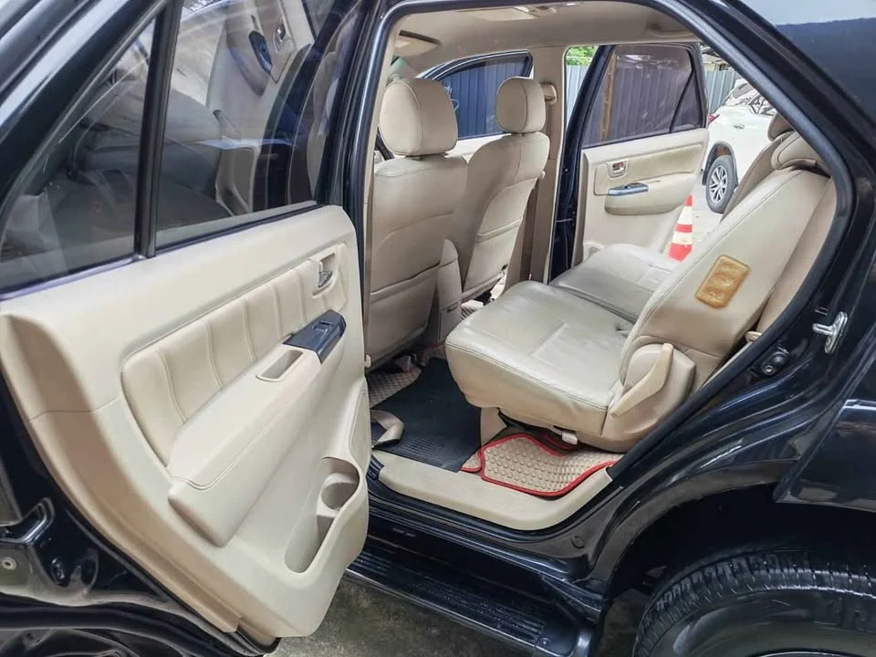 2005 Toyota Fortuner I 2