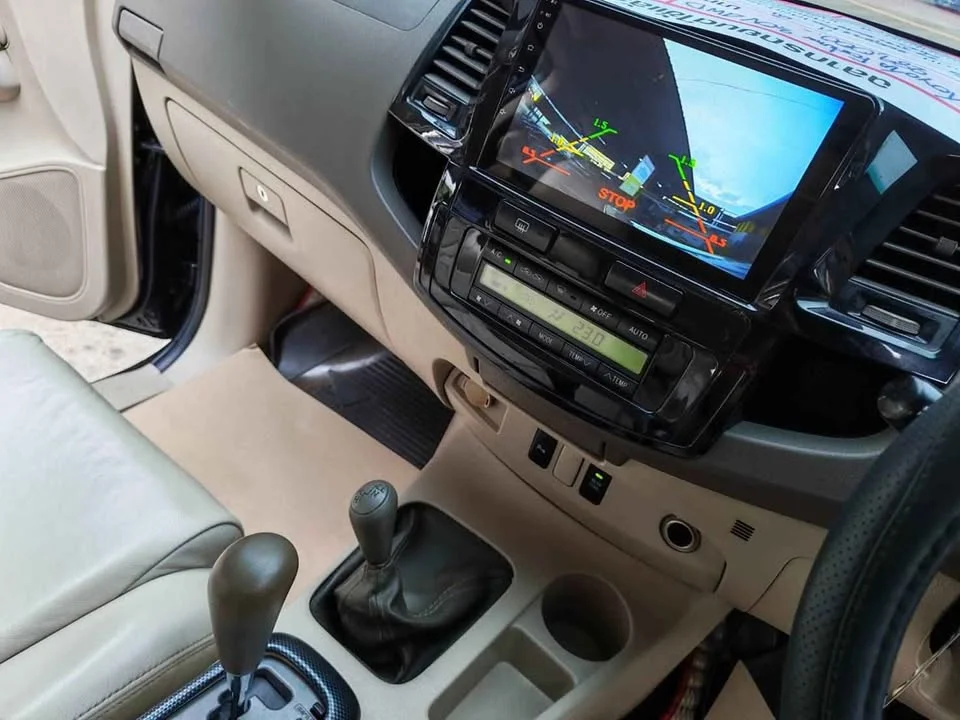 2005 Toyota Fortuner I 3