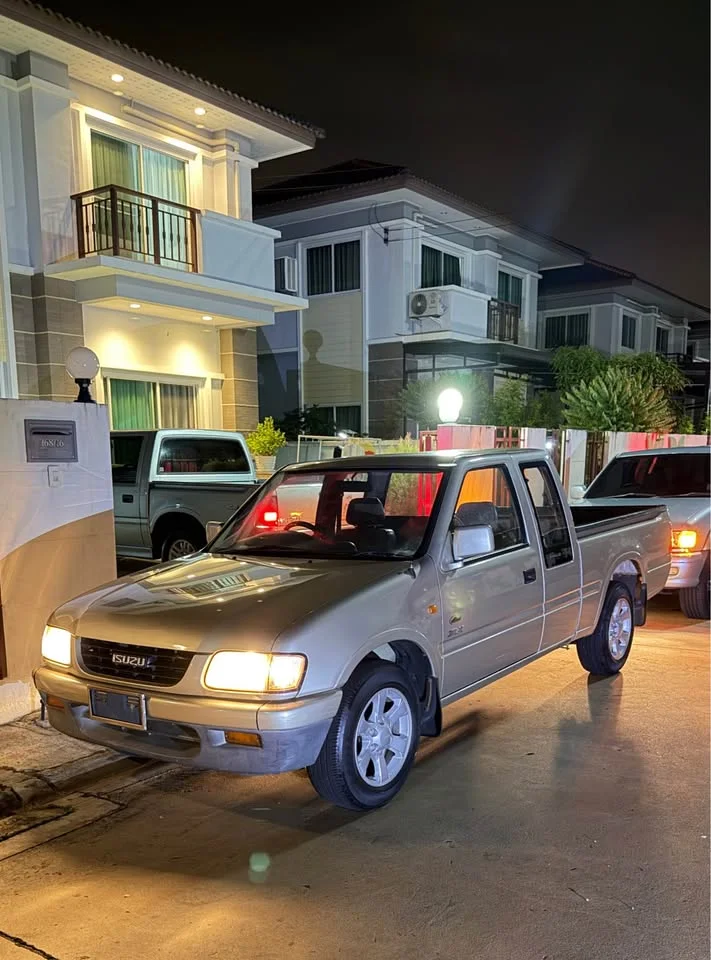 1999 Isuzu Faster Dragon Eyes III 2