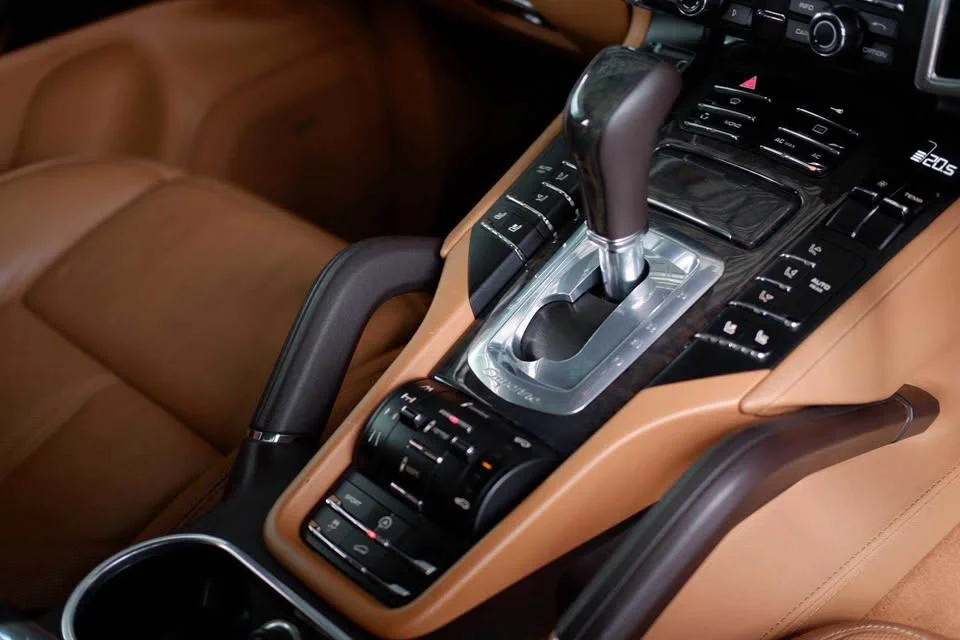 2011 Porsche Cayenne II 2