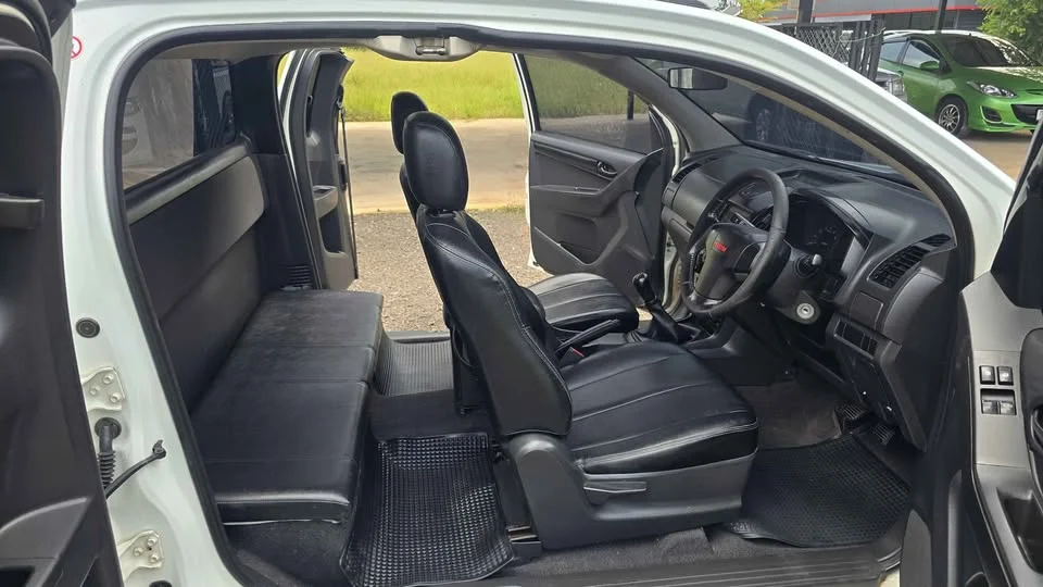 2012 Isuzu D-Max II (RT) 2