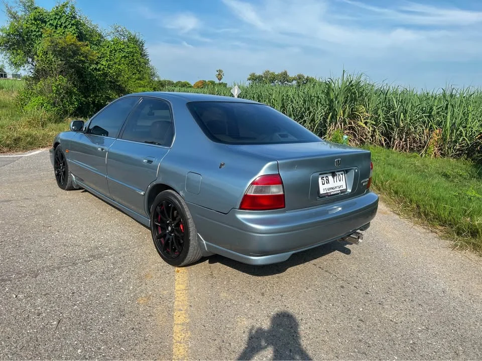 Honda Accord V 3