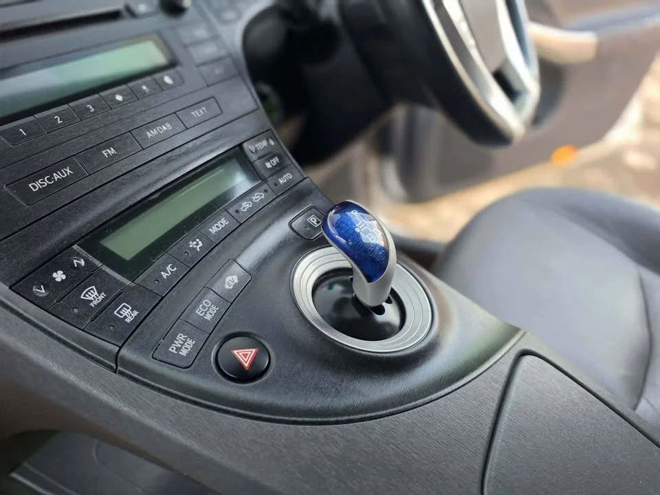 2011 Toyota Prius III 2