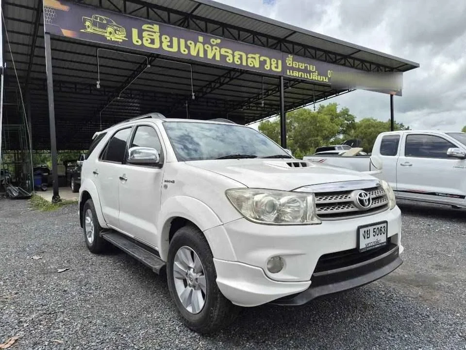2009 Toyota Fortuner I 2