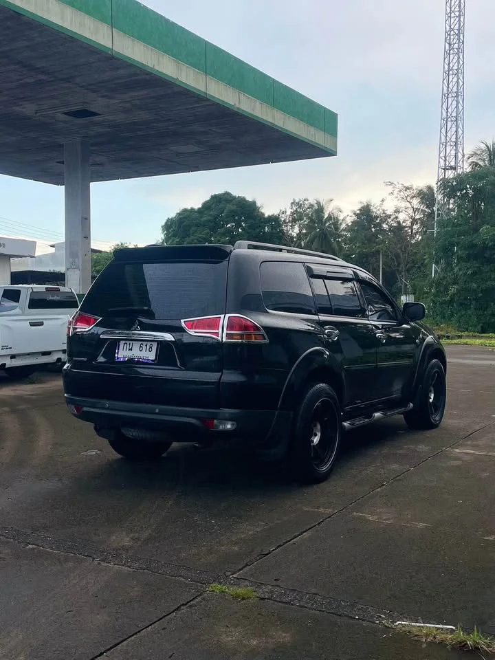 2012 Mitsubishi Pajero Sport II 2