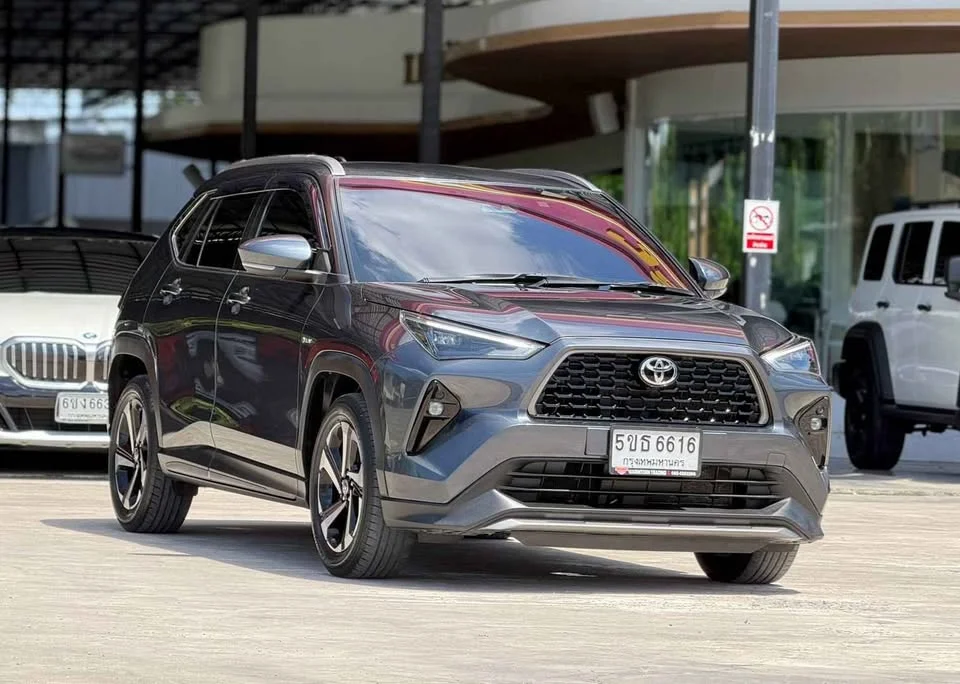 2024 Toyota Yaris Cross AC200 3