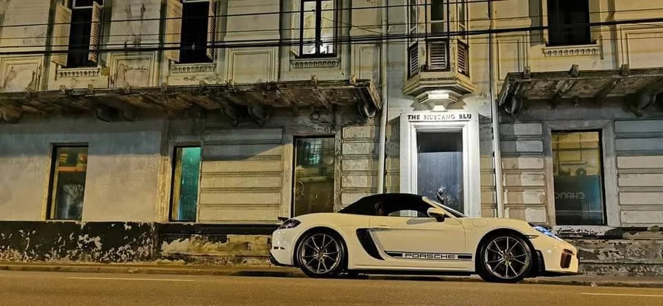 2017 Porsche 718 Boxster and Cayman IV 3