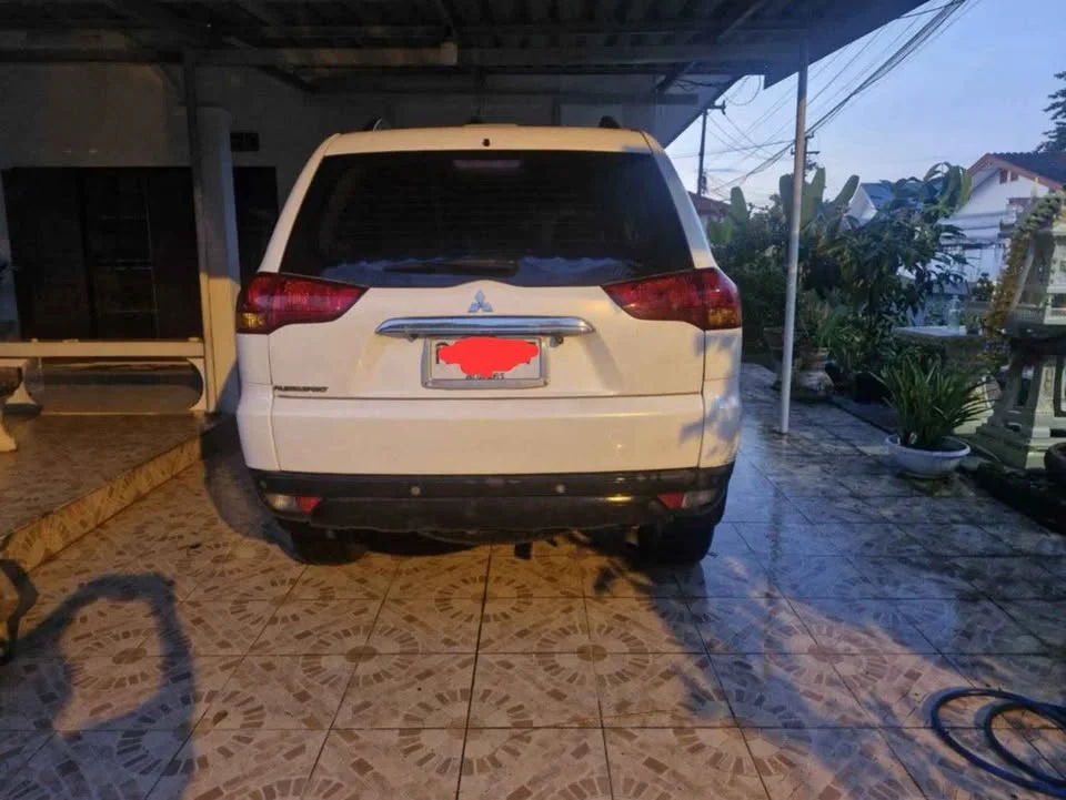 2010 Mitsubishi Pajero Sport II 3