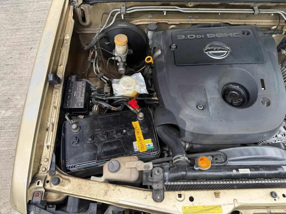2005 Nissan Frontier I 3