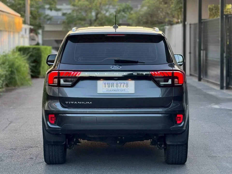 2022 Ford Everest III 3