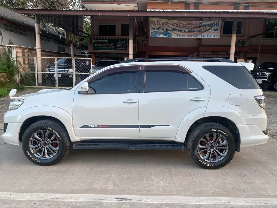 2012 Toyota Fortuner I 2