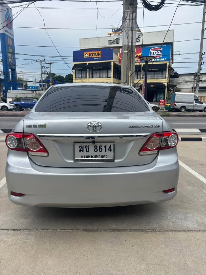 2012 Toyota Corolla Altis X (E140) 3