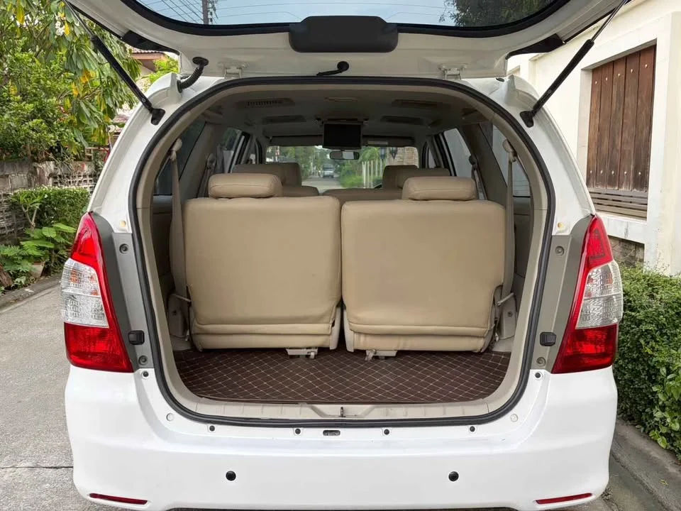 2013 Toyota Innova I 3