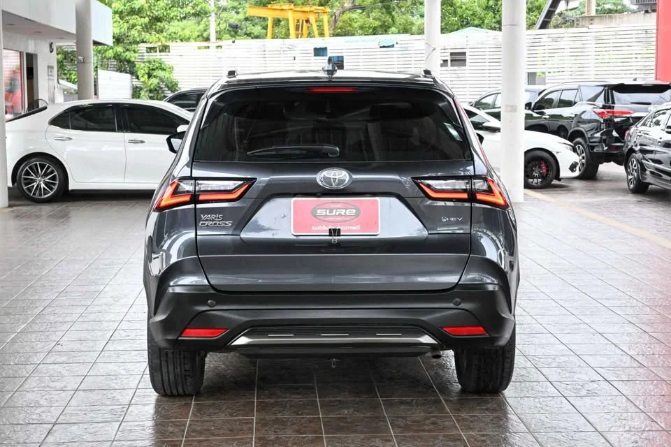 2024 Toyota Yaris Cross AC200 3