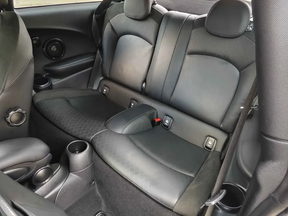2019 Mini Hatch  III 3