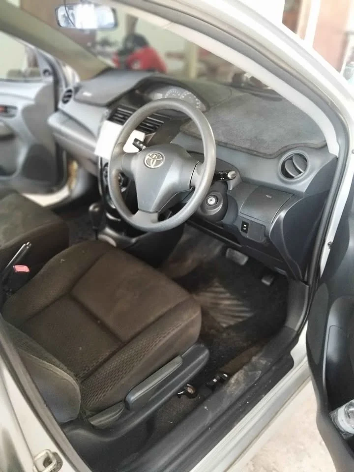 2010 Toyota Vios II 3