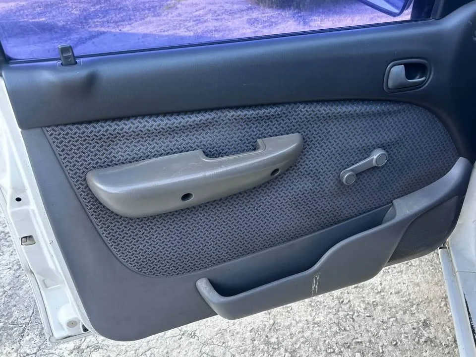 2004 Mazda 2500 Fighter V 3