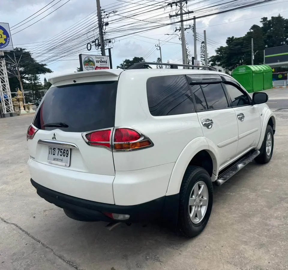 2012 Mitsubishi Pajero Sport II 3