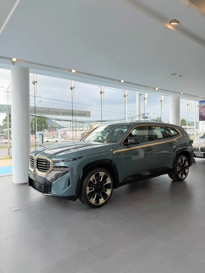 2023 BMW XM G09 3