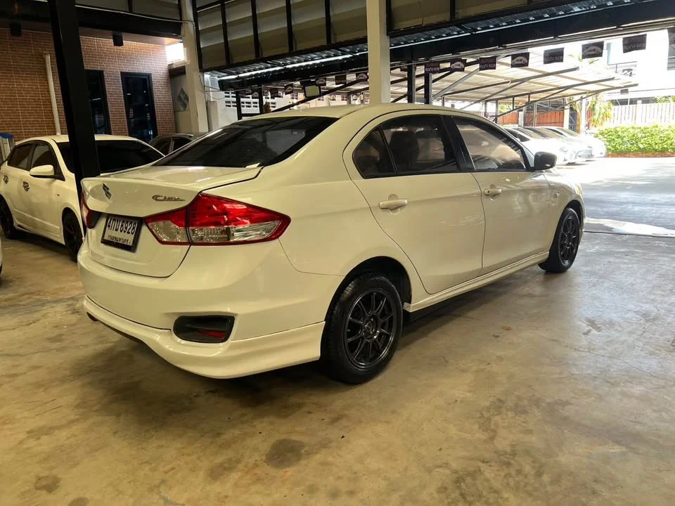 2015 Suzuki Ciaz 2