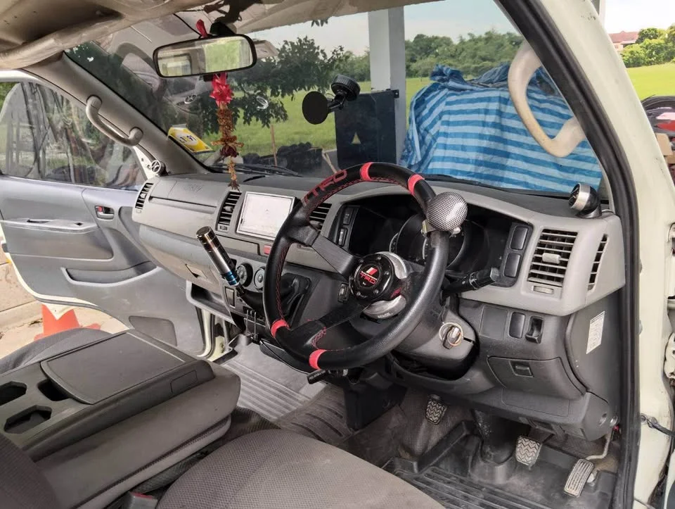2009 Toyota HiAce V (H200) 2
