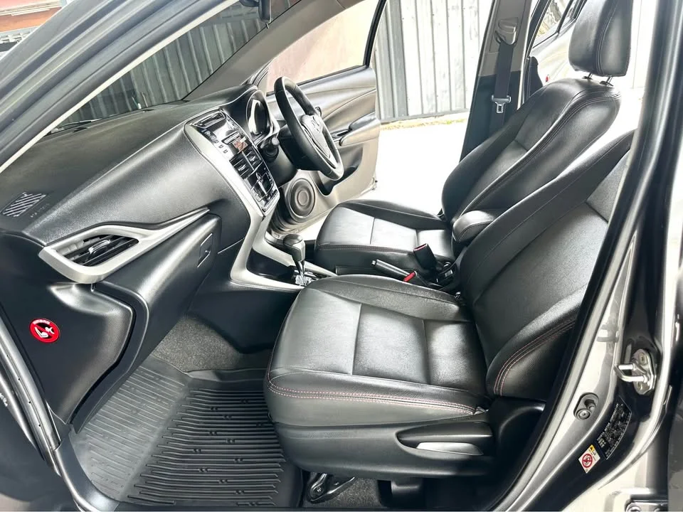 2017 Toyota Yaris ATIV III 3