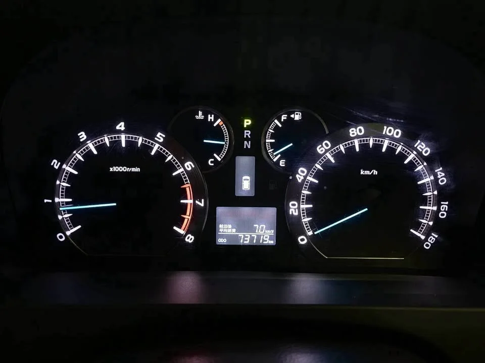2012 Toyota Alphard, Vellfire II (AH20) 3