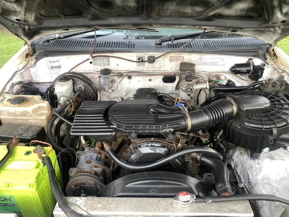 2000 Toyota Hilux Tiger VI 3