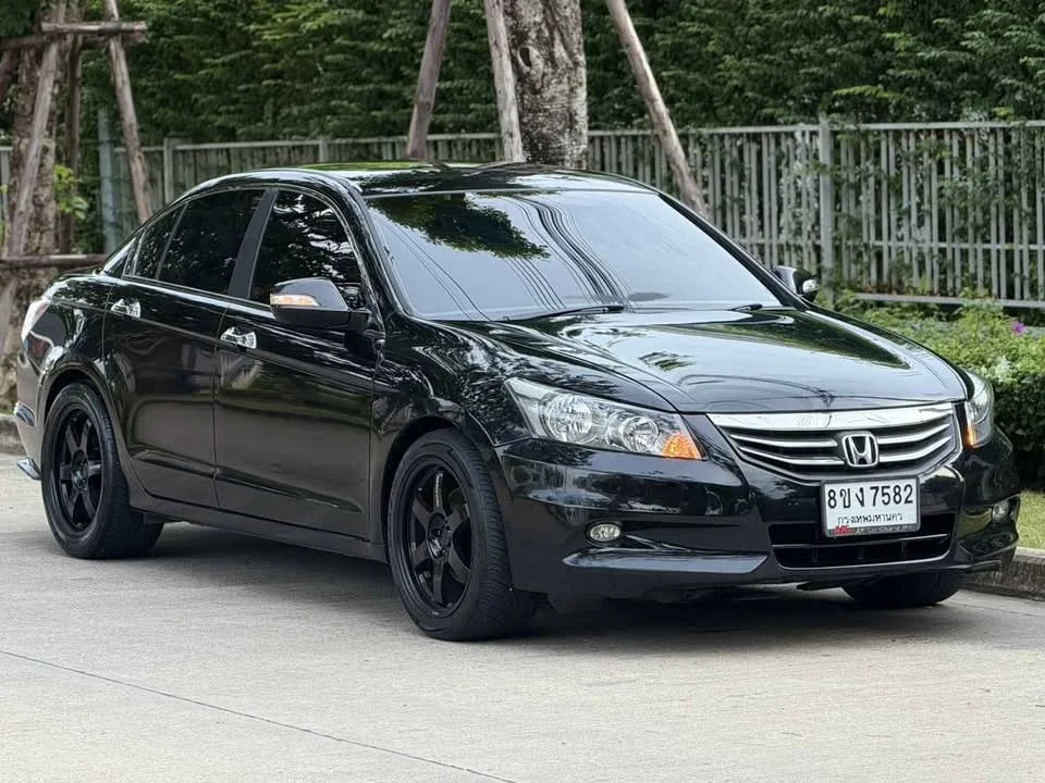 2010 Honda Accord VIII 3