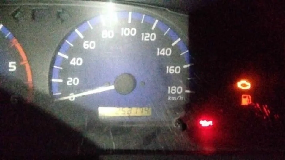 2002 Toyota Hilux Tiger VI 3