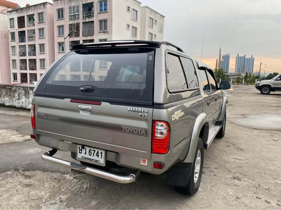 2004 Toyota Hilux Tiger VI 3