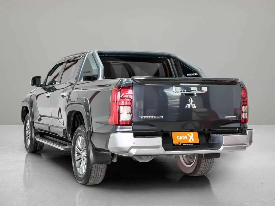 2023 Mitsubishi Triton VI 3