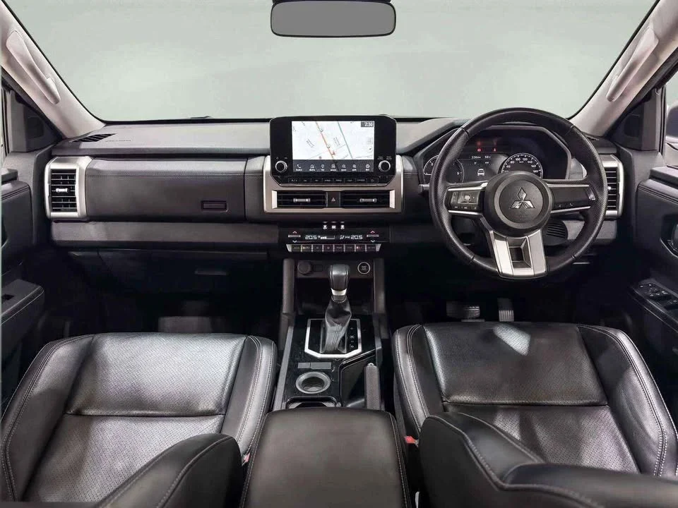 2023 Mitsubishi Triton VI 2
