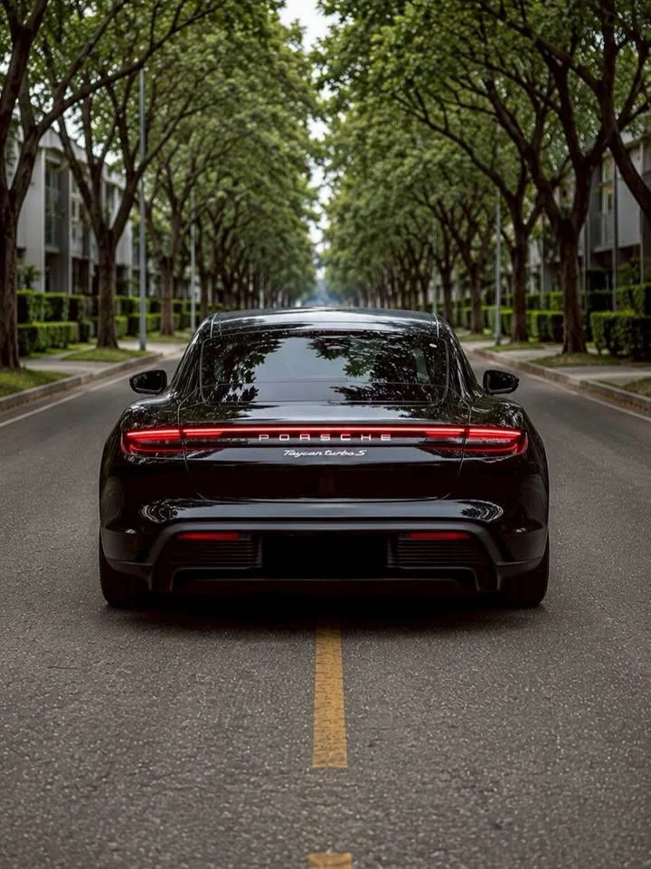 2021 Porsche Taycan 9J1 3