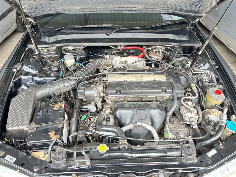1994 Honda Prelude IV 2