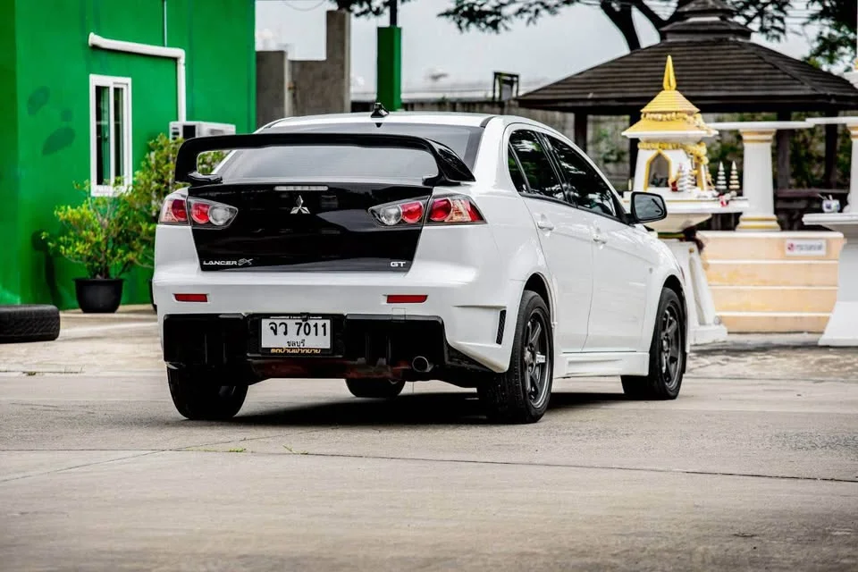 2010 Mitsubishi Lancer IX 2