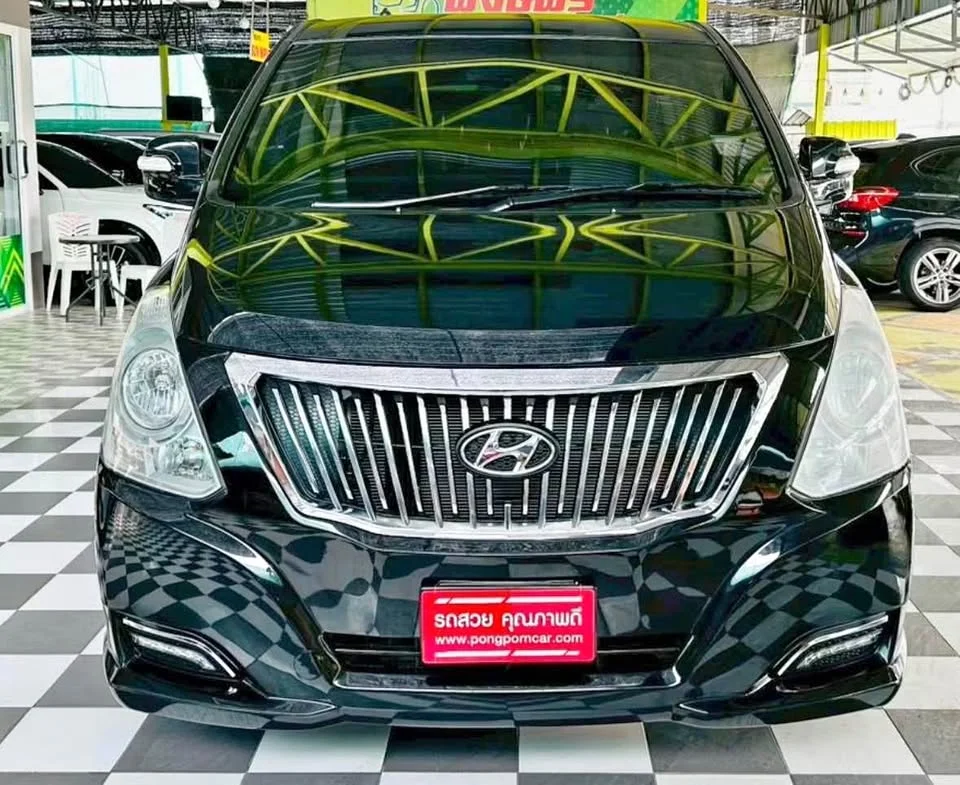 2012 Hyundai H-1 II 2