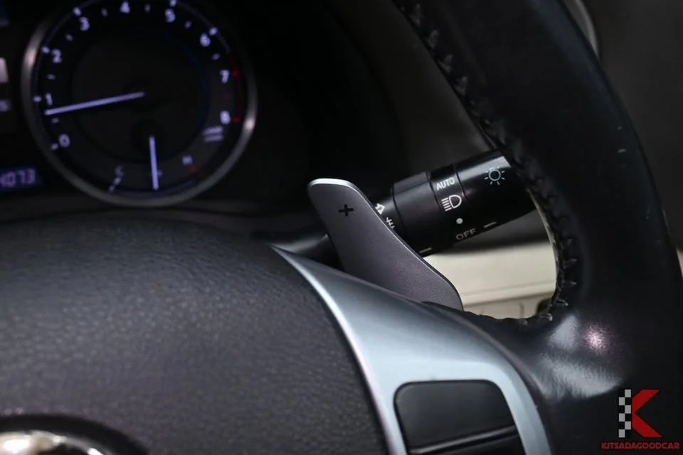 2011 Lexus IS II 2