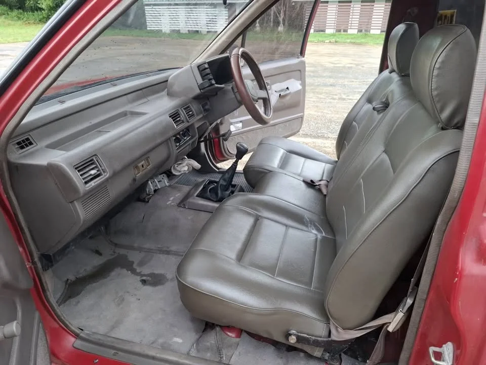 1990 Isuzu TFR III 2