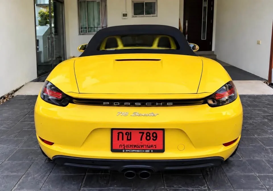 2017 Porsche 718 Boxster and Cayman IV 2