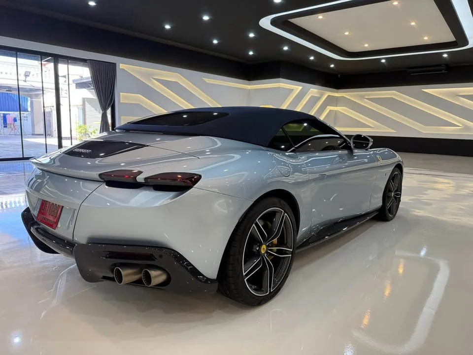 2025 Ferrari SF90 Stradale 3