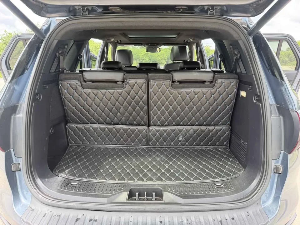 2019 Ford Everest II 3