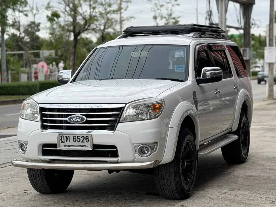 2010 Ford Everest I 3