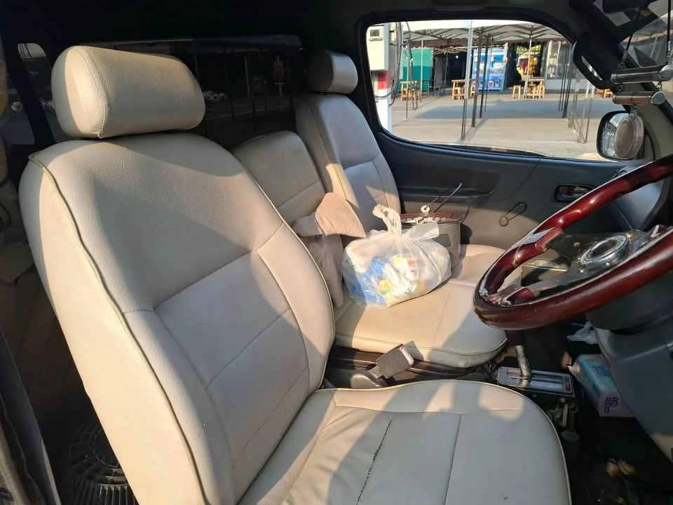 1996 Toyota Commuter IV (H100) 2