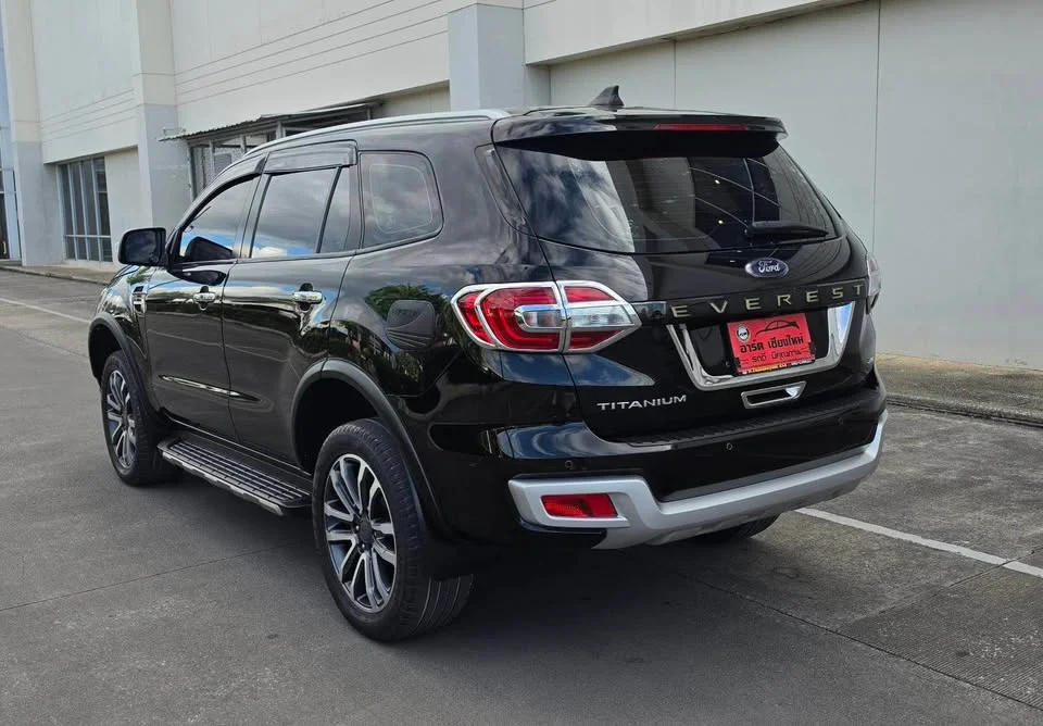 2019 Ford Everest II 2