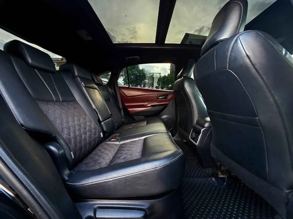 2014 Toyota Harrier III 3
