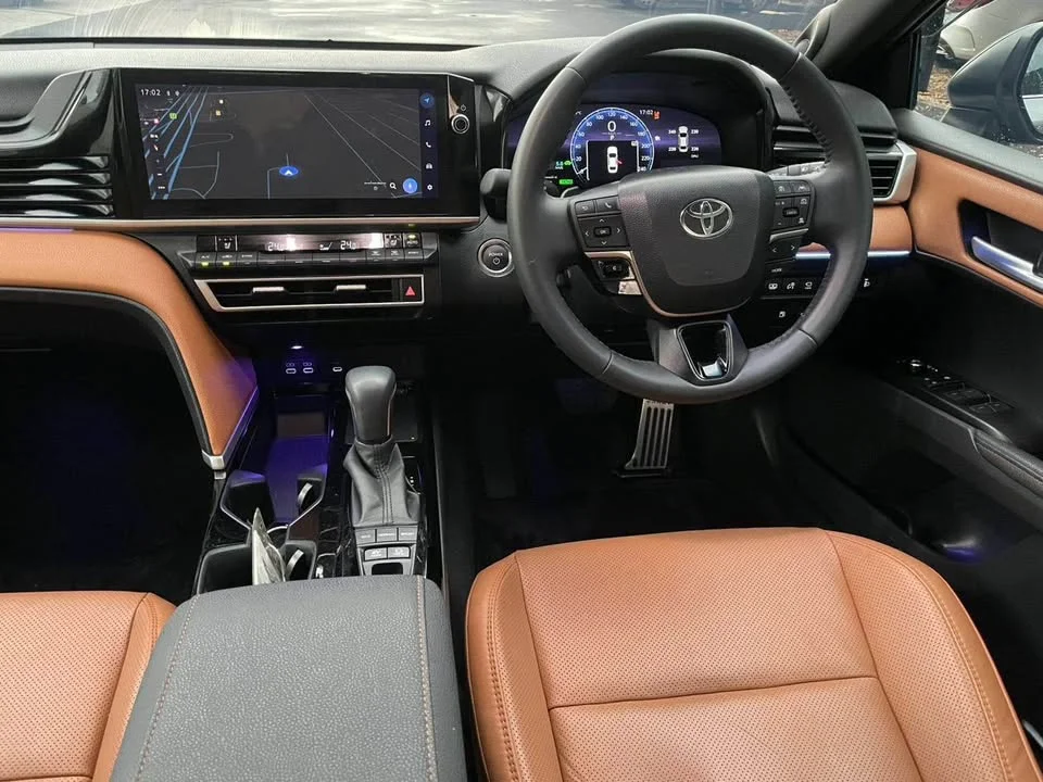 2025 Toyota Camry VIII (XV70) 2