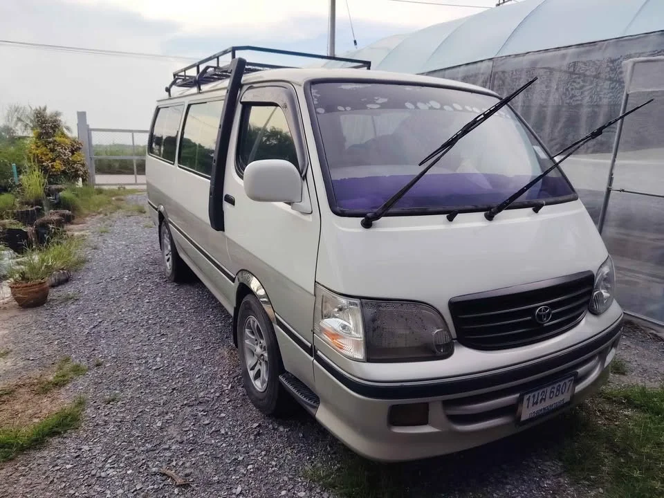 2001 Toyota Commuter IV (H100) 3